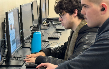 Students Programming Robots on the Computer